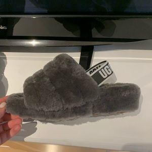 UGG fluff yeah charcoal slippers